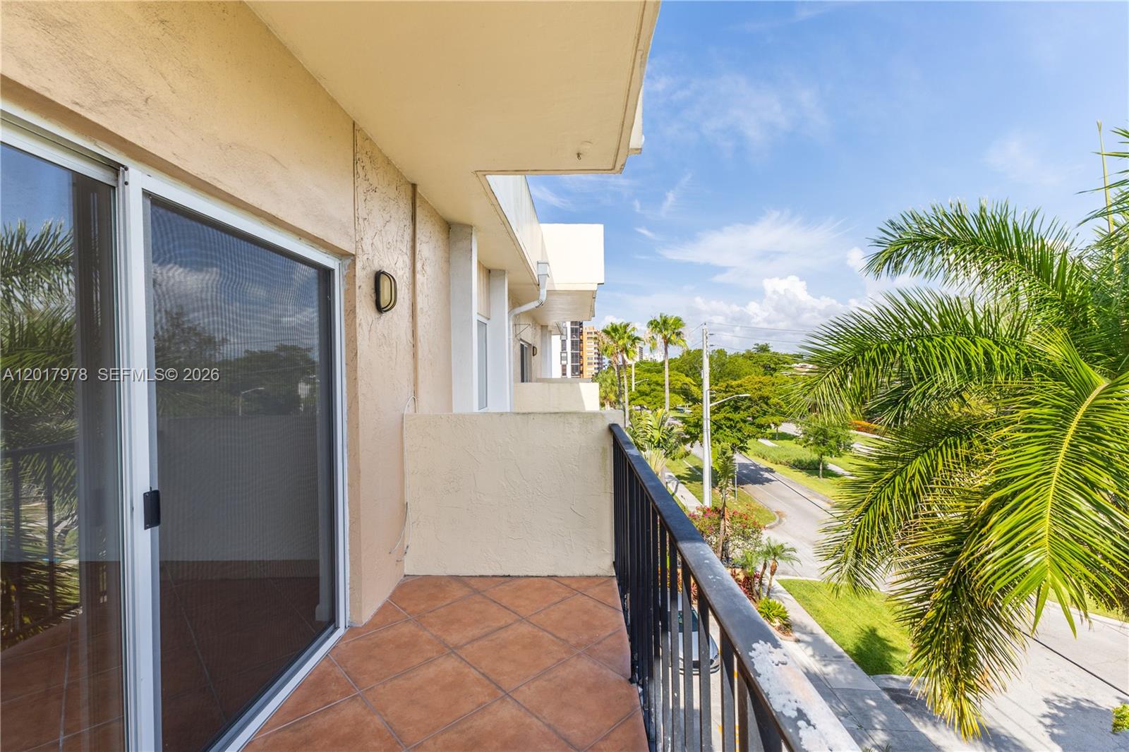 2600 NE 135th St #4E-A, North Miami FL 33181