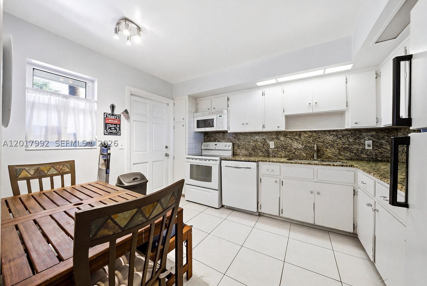 3121 NE 51st St #205E, Fort Lauderdale FL 33308
