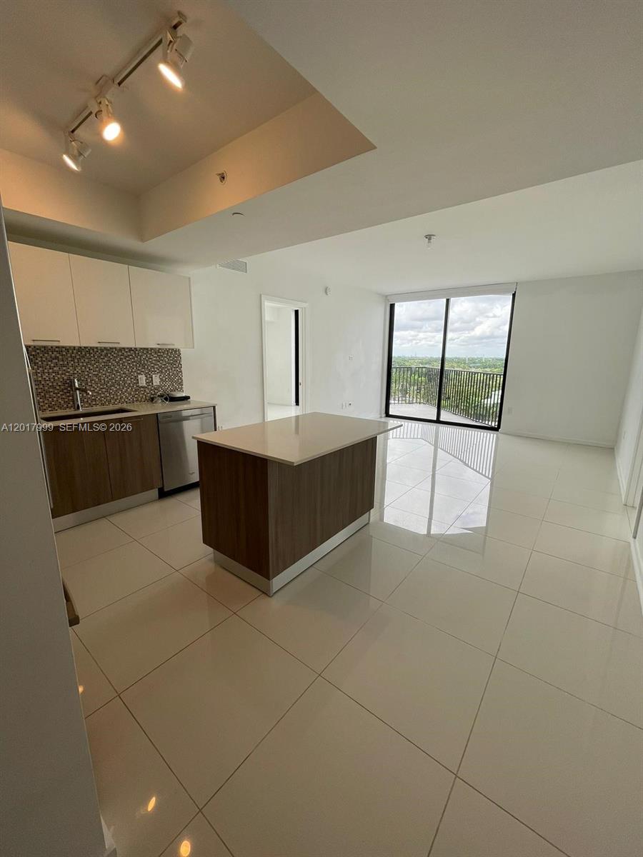 5300 Paseo Blvd #604, Doral FL 33166