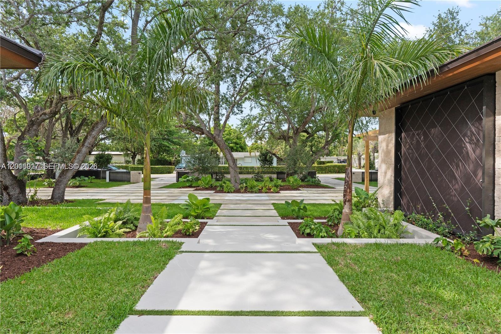 7840 SW 98th St, Miami FL 33156