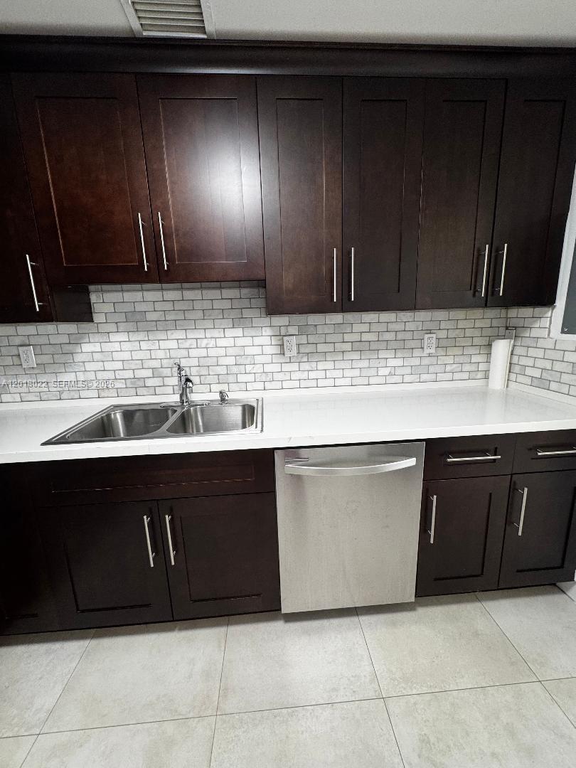 5401 SW 77th Ct #206E, Miami FL 33155