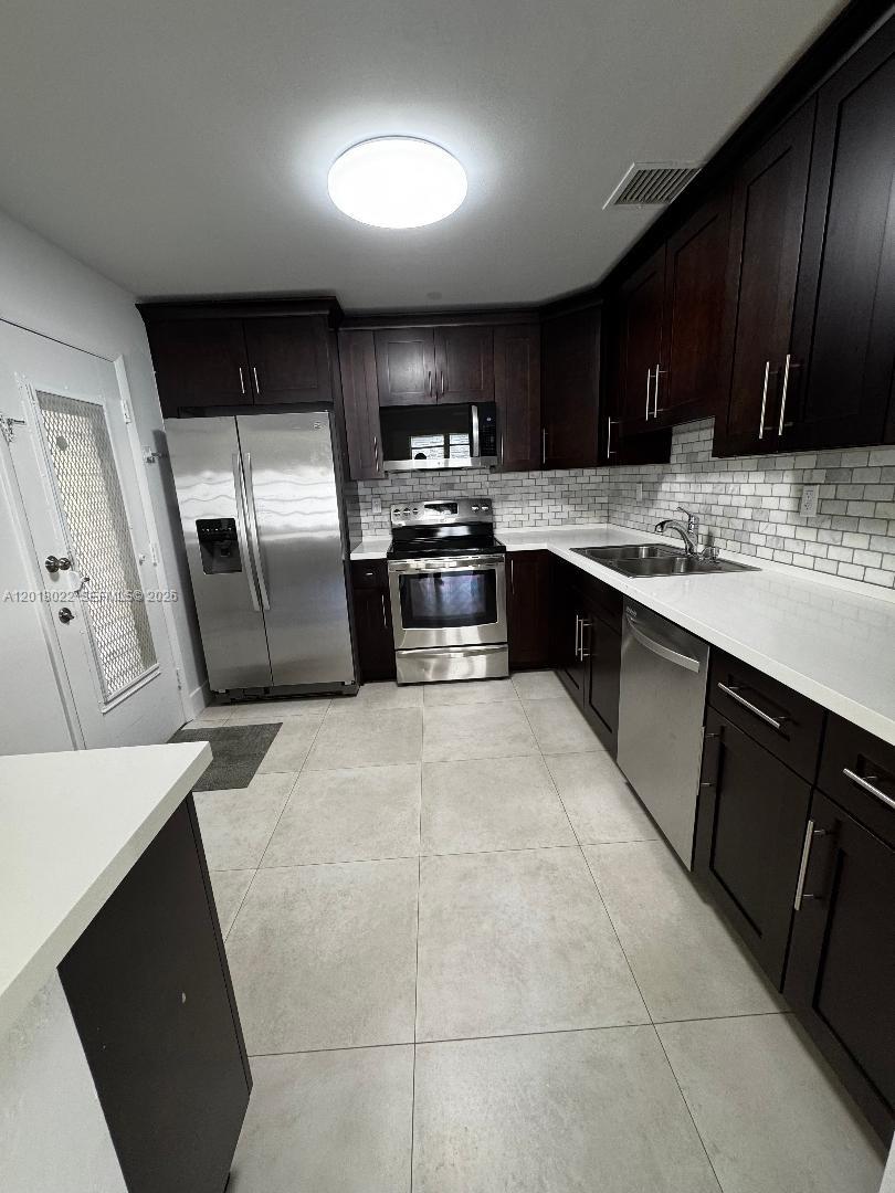 5401 SW 77th Ct #206E, Miami FL 33155