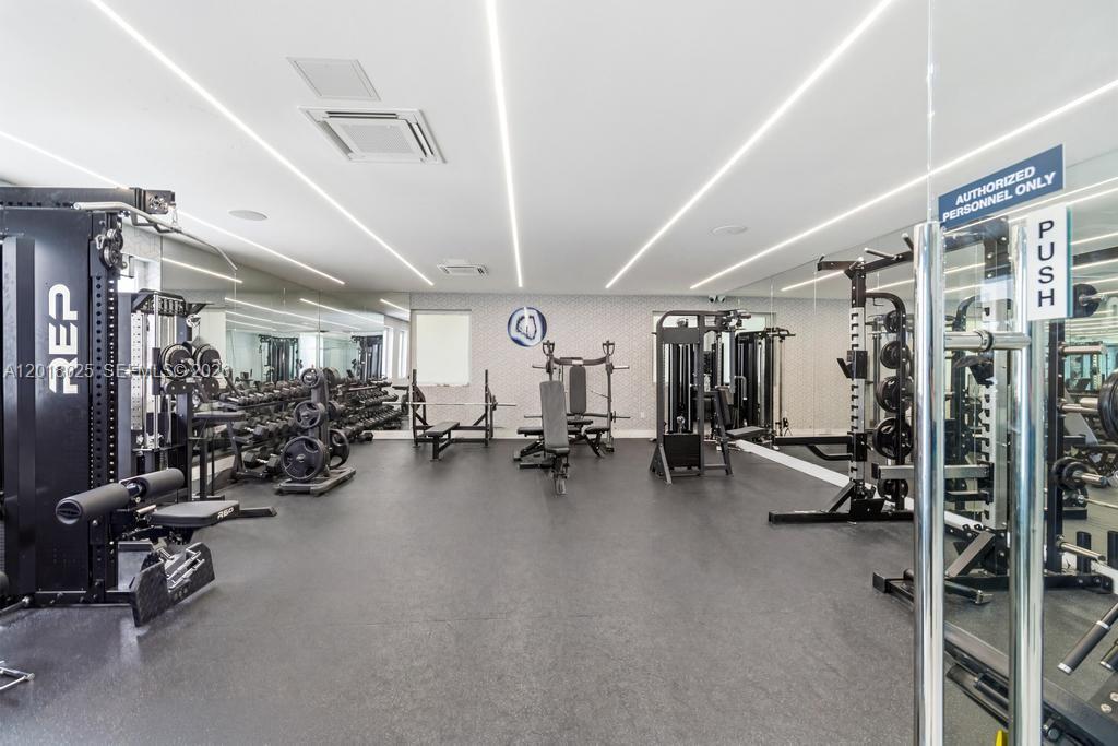 5940 SW 37th Ave, Dania Beach FL 33312