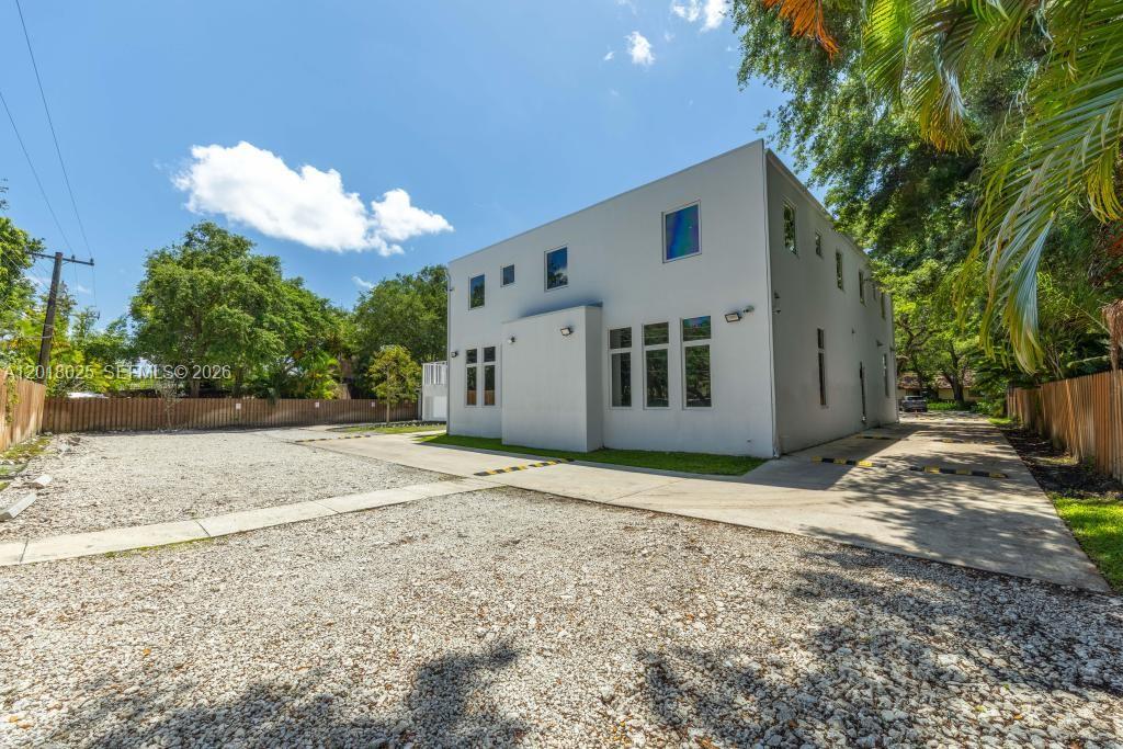 5940 SW 37th Ave, Dania Beach FL 33312