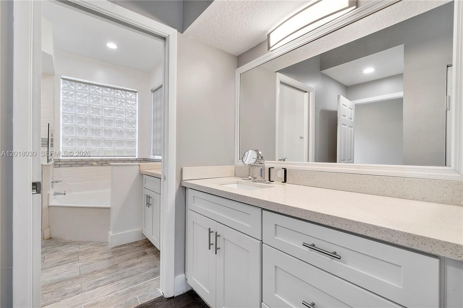 9251 NW 42nd Ct, Coral Springs FL 33065