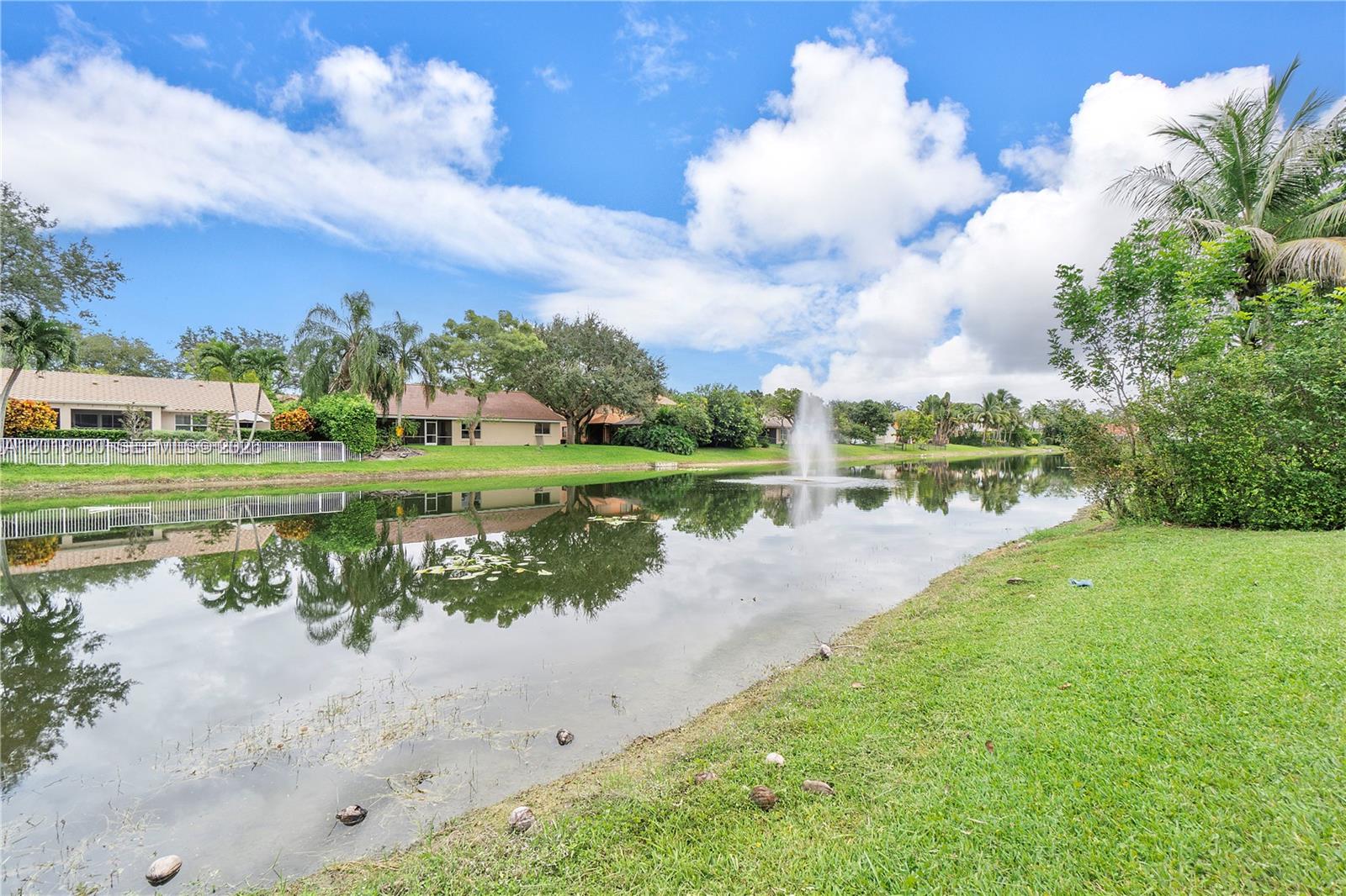 9251 NW 42nd Ct, Coral Springs FL 33065