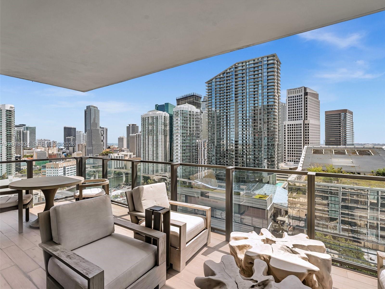 88 SW 7th St #2011, Miami FL 33130
