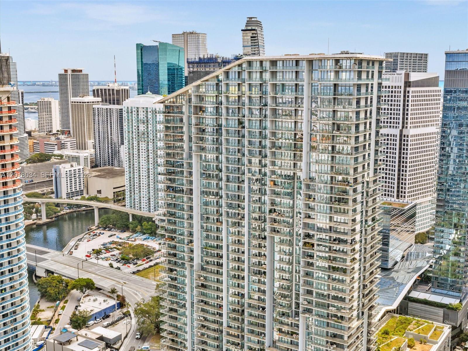 88 SW 7th St #2011, Miami FL 33130