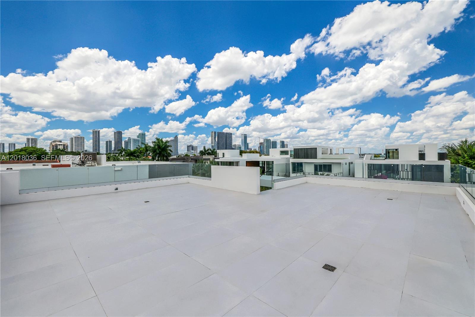 1092 N Venetian Dr, Miami FL 33139