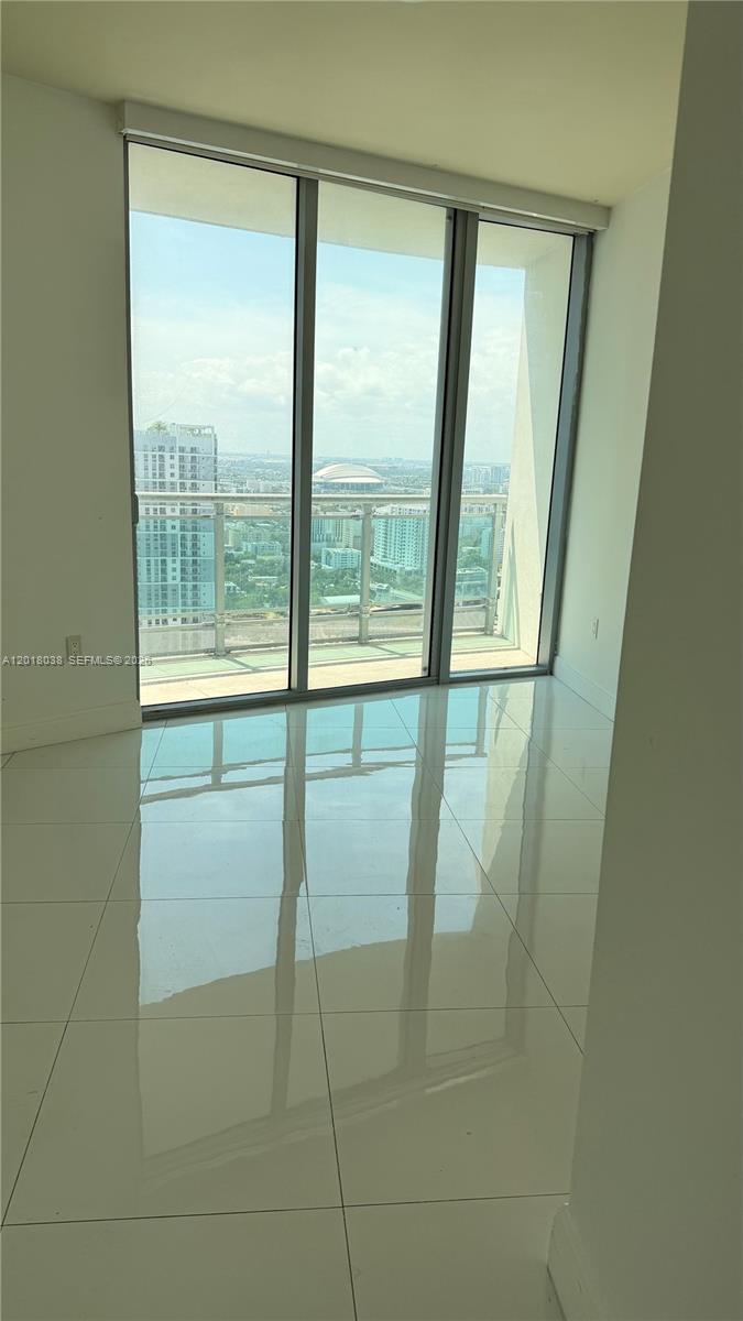 350 S Miami Ave #3814, Miami FL 33130