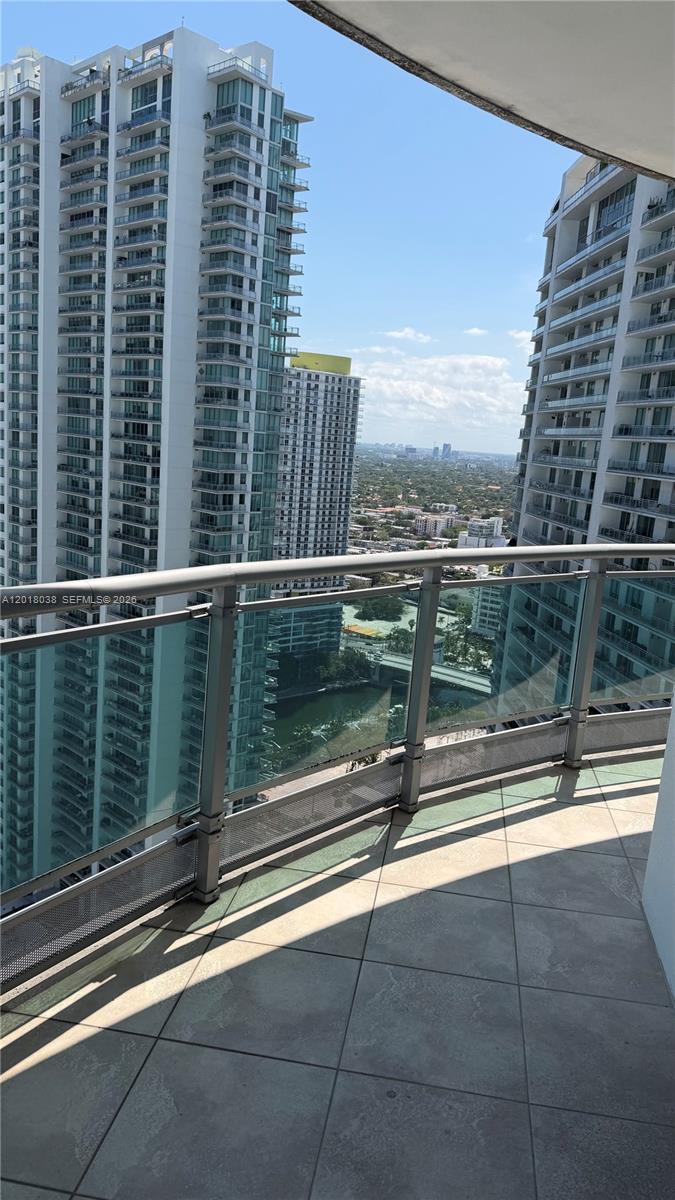 350 S Miami Ave #3814, Miami FL 33130