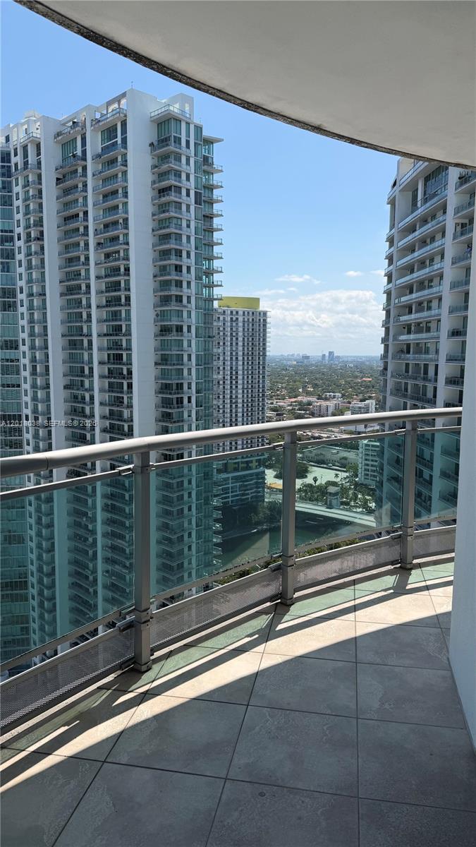 350 S Miami Ave #3814, Miami FL 33130