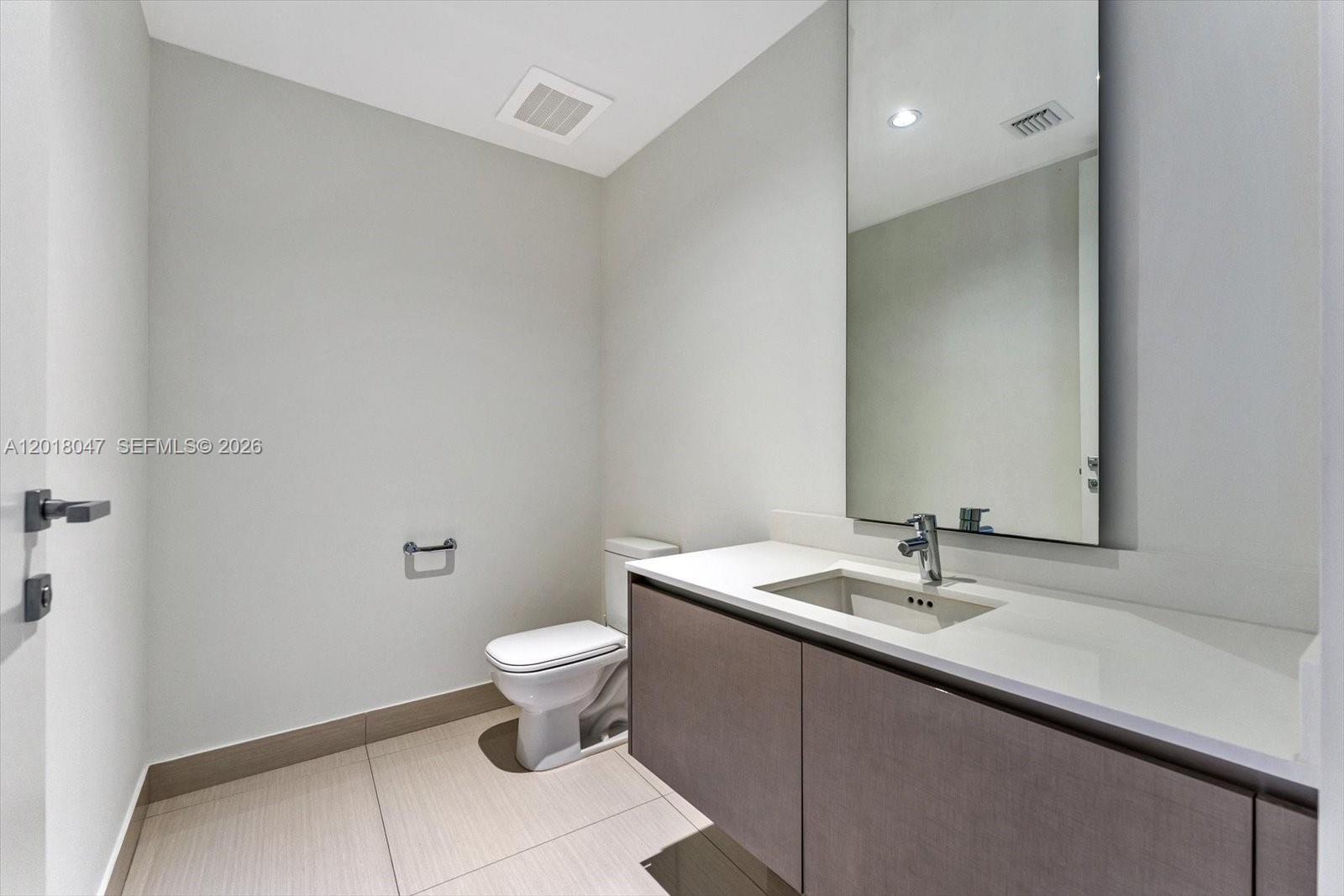 3300 NE 188th St #217, Aventura FL 33180
