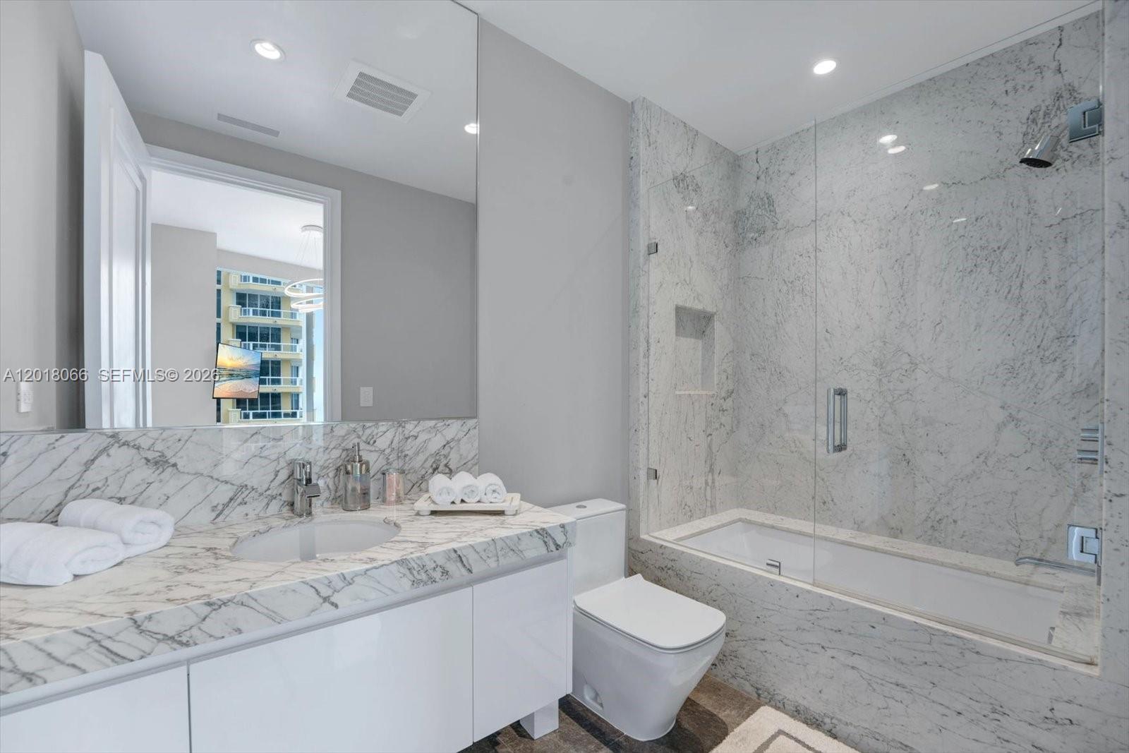 17901 Collins Ave #2704, Sunny Isles Beach FL 33160