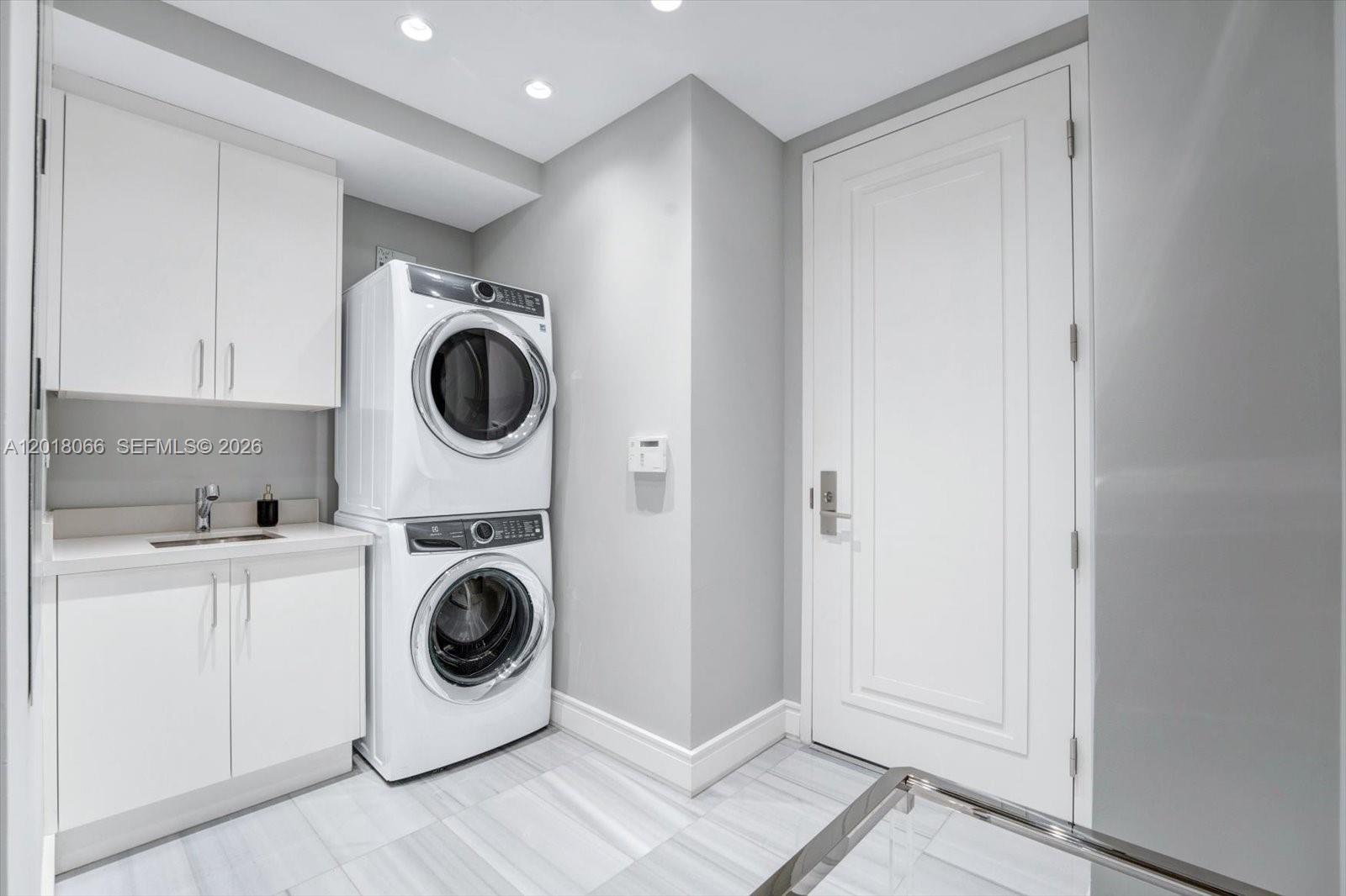 17901 Collins Ave #2704, Sunny Isles Beach FL 33160