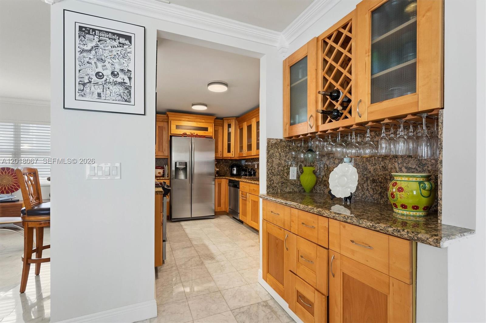 121 Golden Isles Dr #707, Hallandale Beach FL 33009