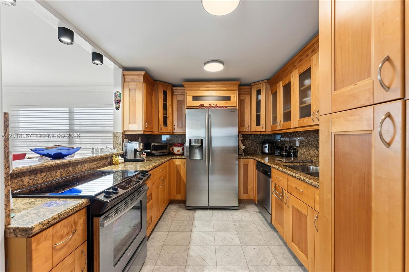121 Golden Isles Dr #707, Hallandale Beach FL 33009