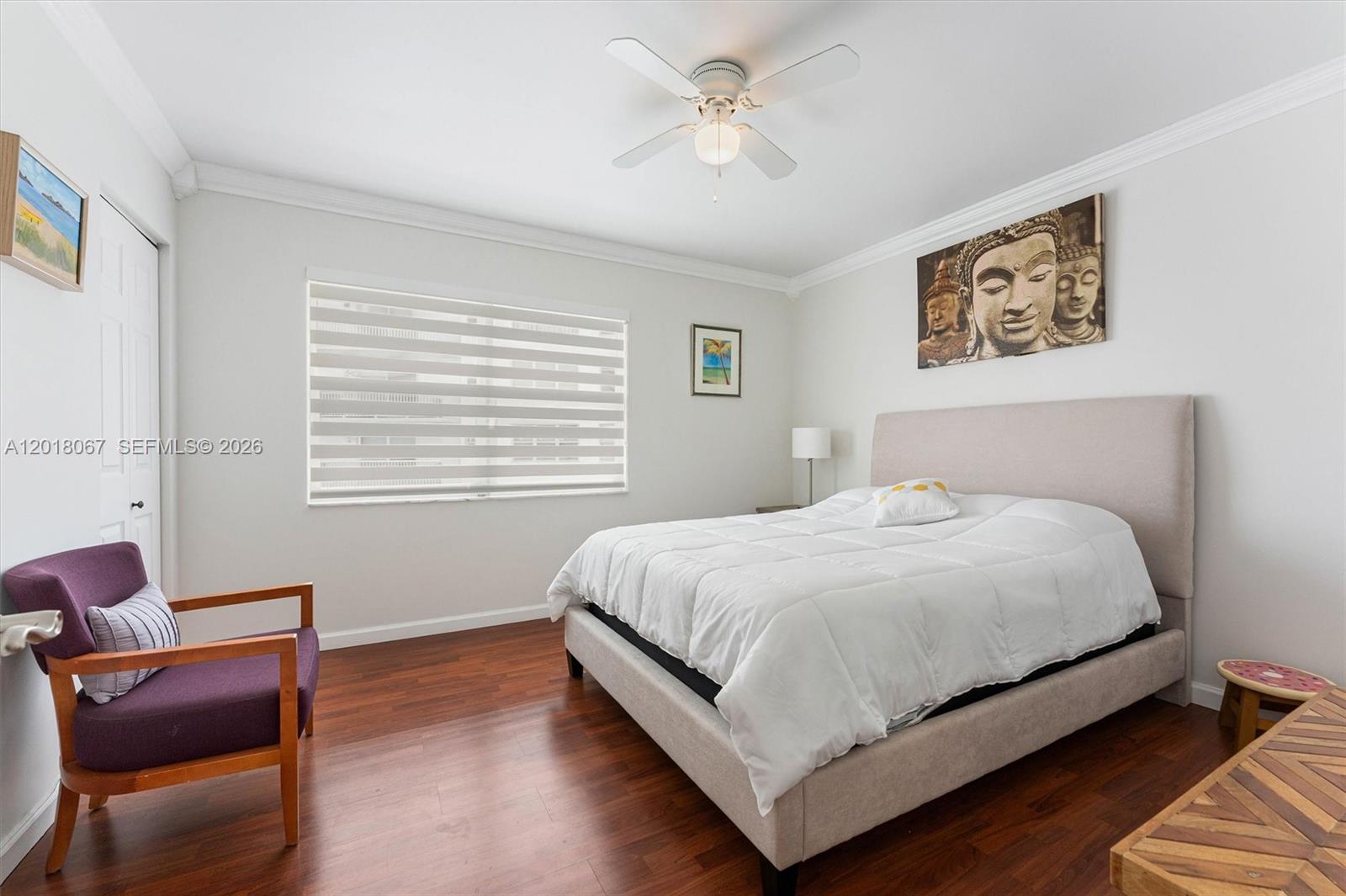 121 Golden Isles Dr #707, Hallandale Beach FL 33009