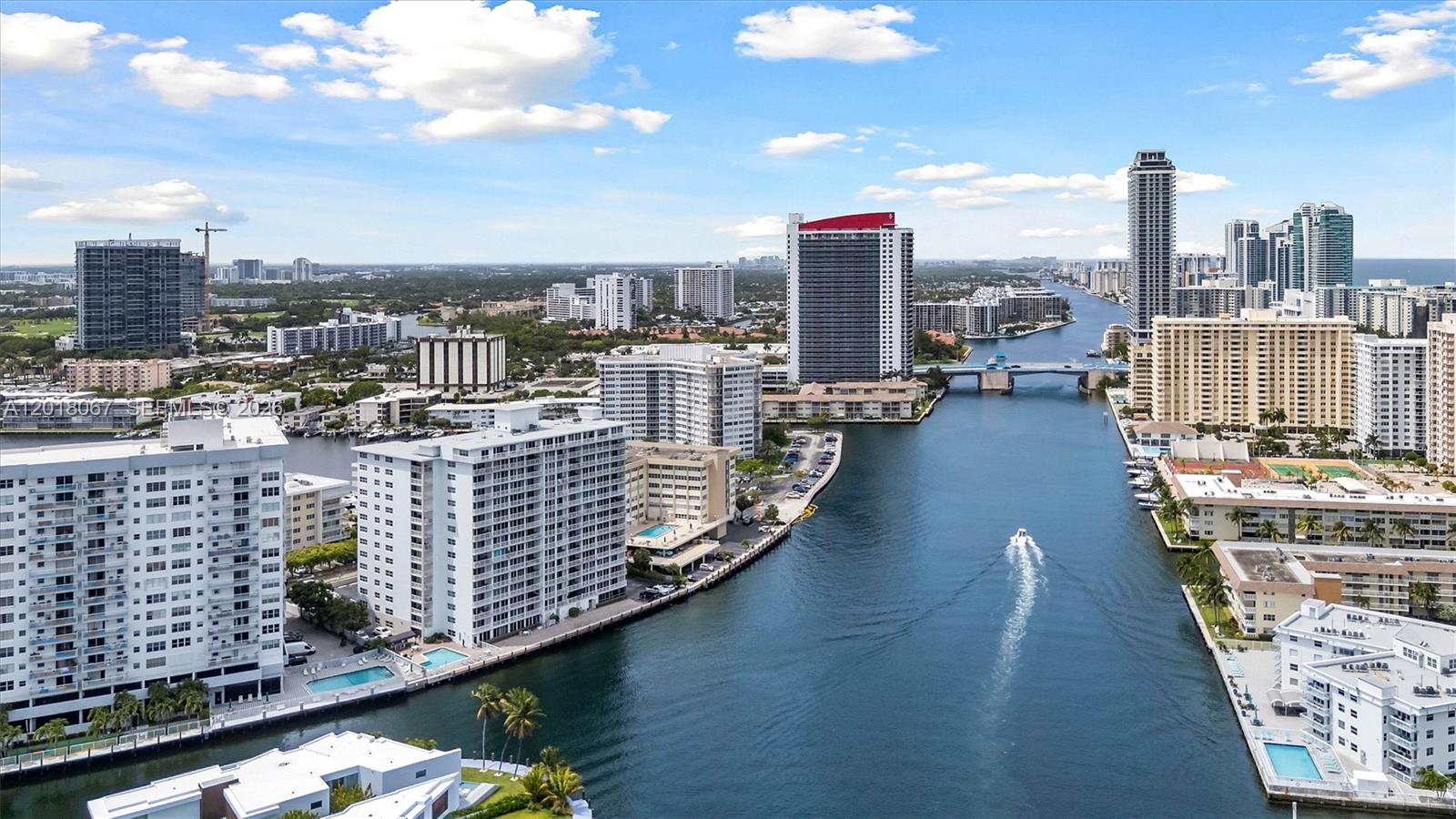 121 Golden Isles Dr #707, Hallandale Beach FL 33009