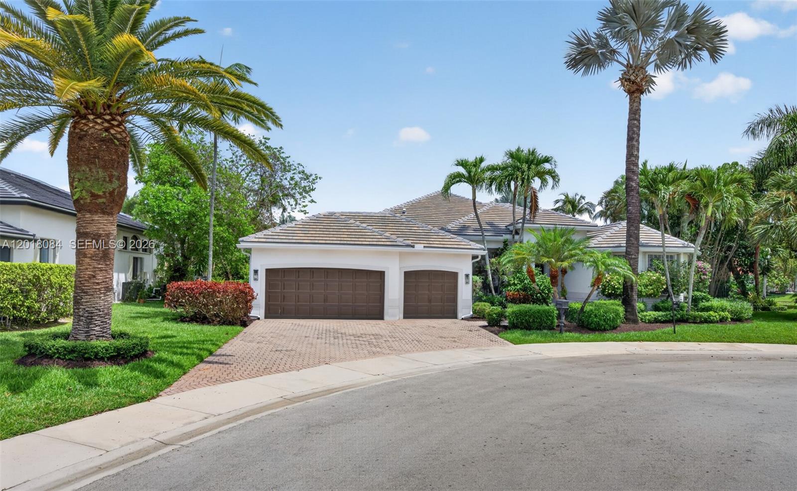 2538 Montclaire Ct, Weston FL 33327