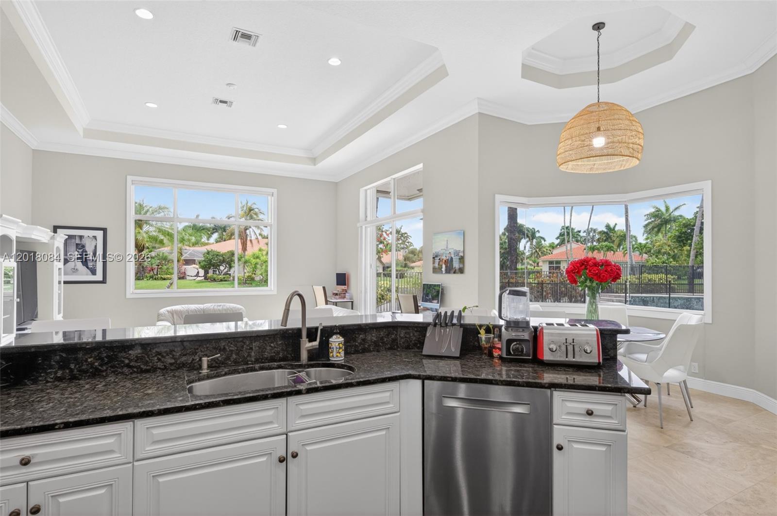 2538 Montclaire Ct, Weston FL 33327