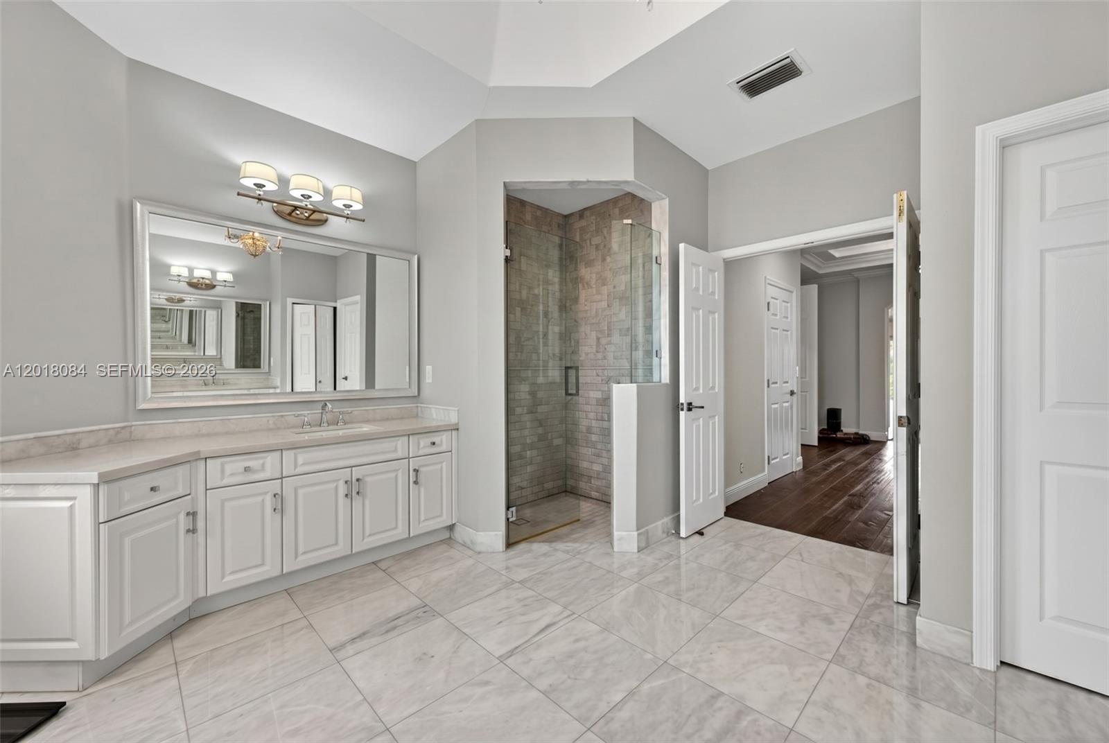 2538 Montclaire Ct, Weston FL 33327