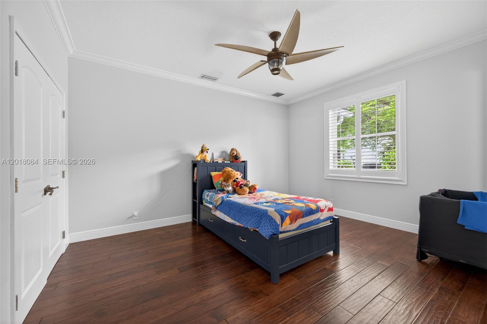 2538 Montclaire Ct, Weston FL 33327