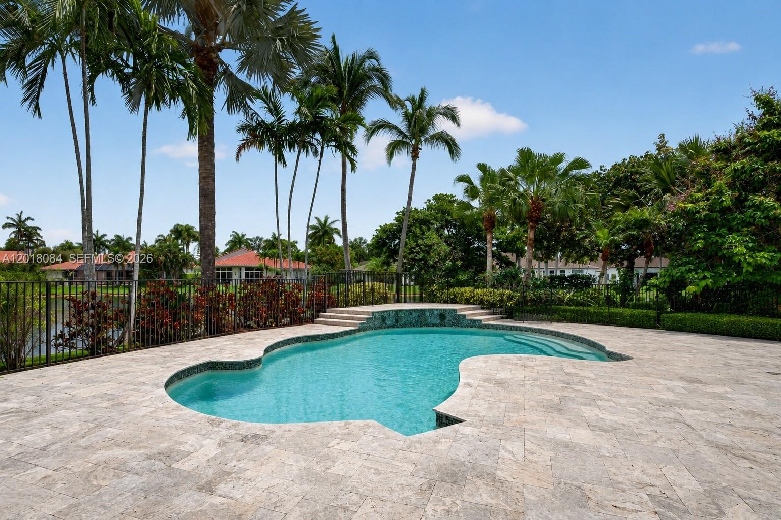 2538 Montclaire Ct, Weston FL 33327