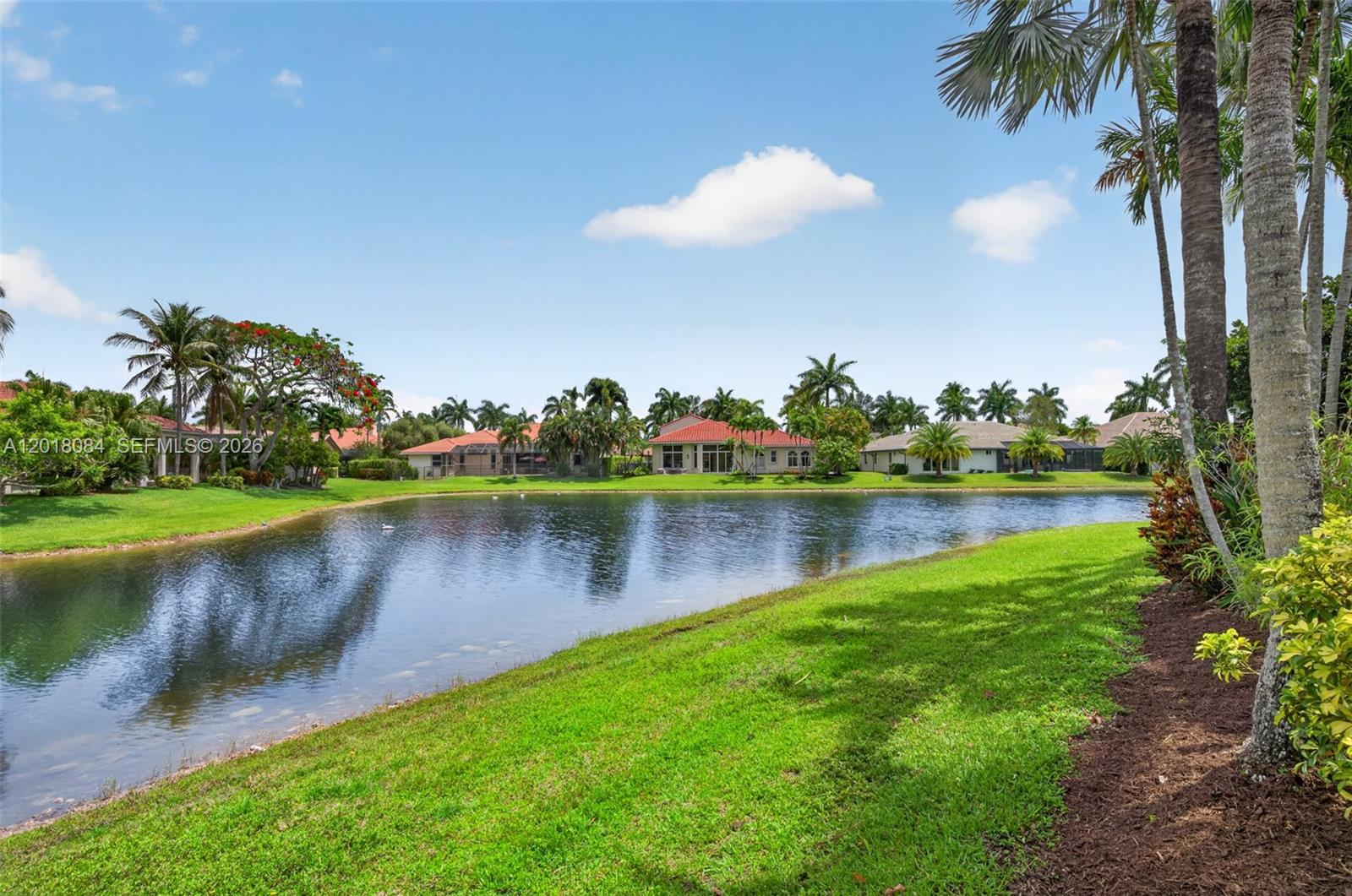2538 Montclaire Ct, Weston FL 33327
