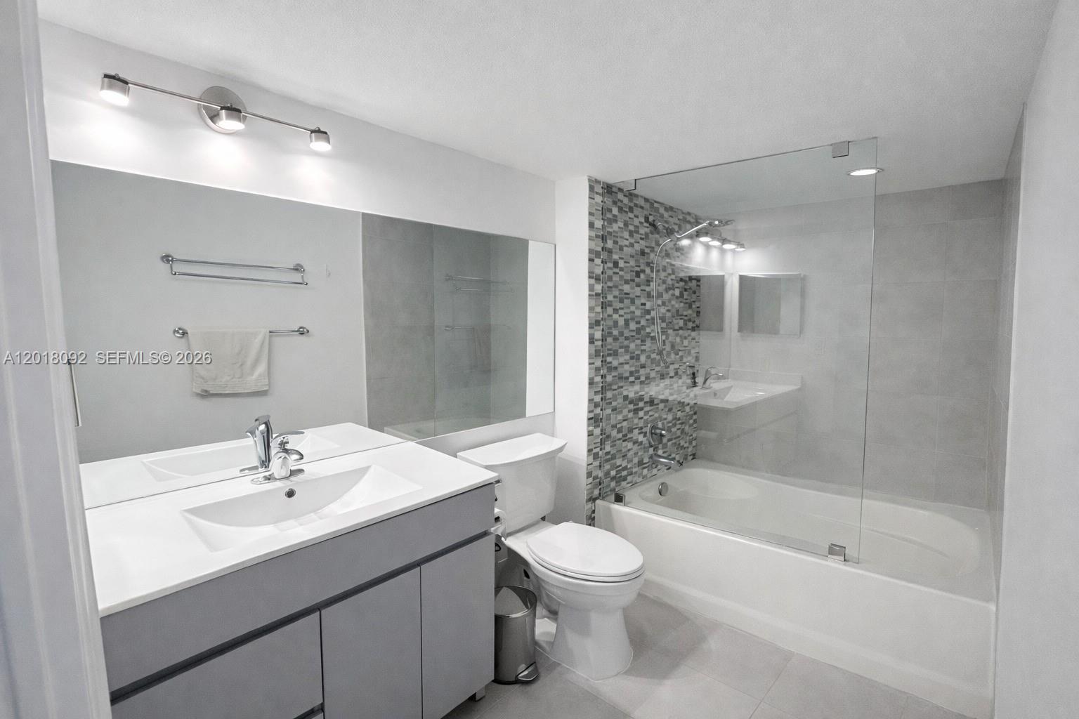 90 Alton Rd #1804, Miami Beach FL 33139