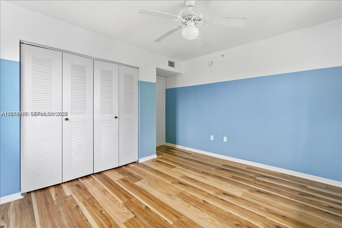 5065 Wiles Rd #308, Coconut Creek FL 33073