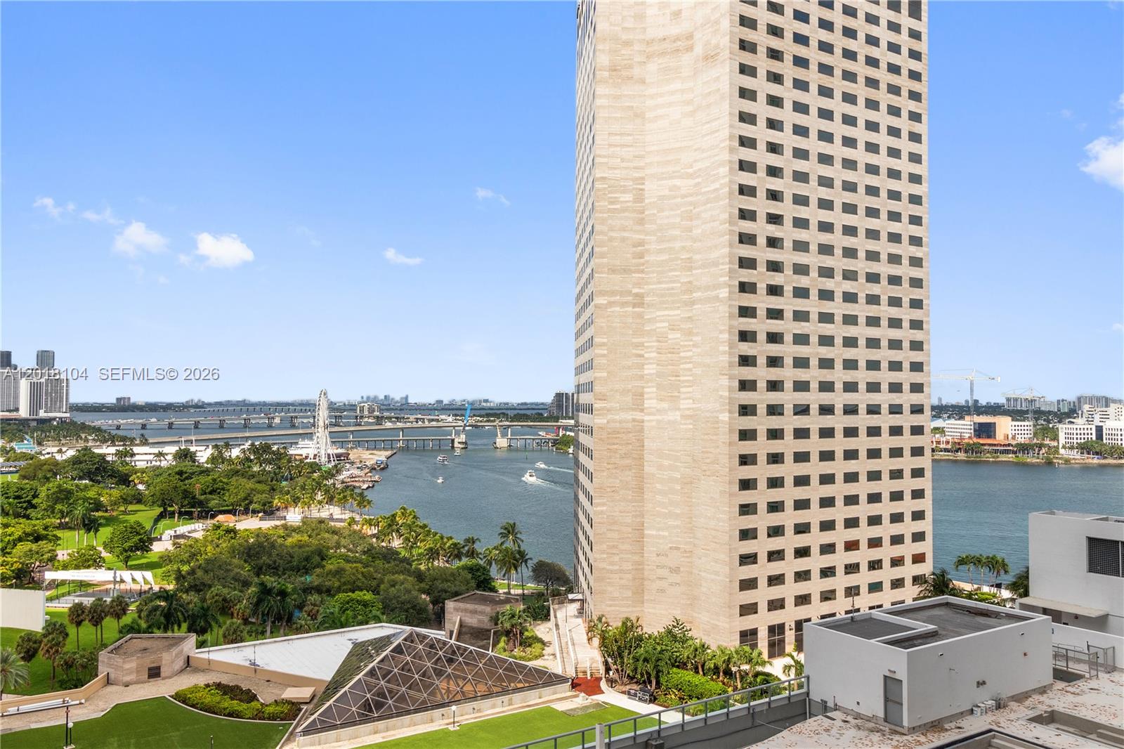 325 S Biscayne #1718, Miami FL 33131