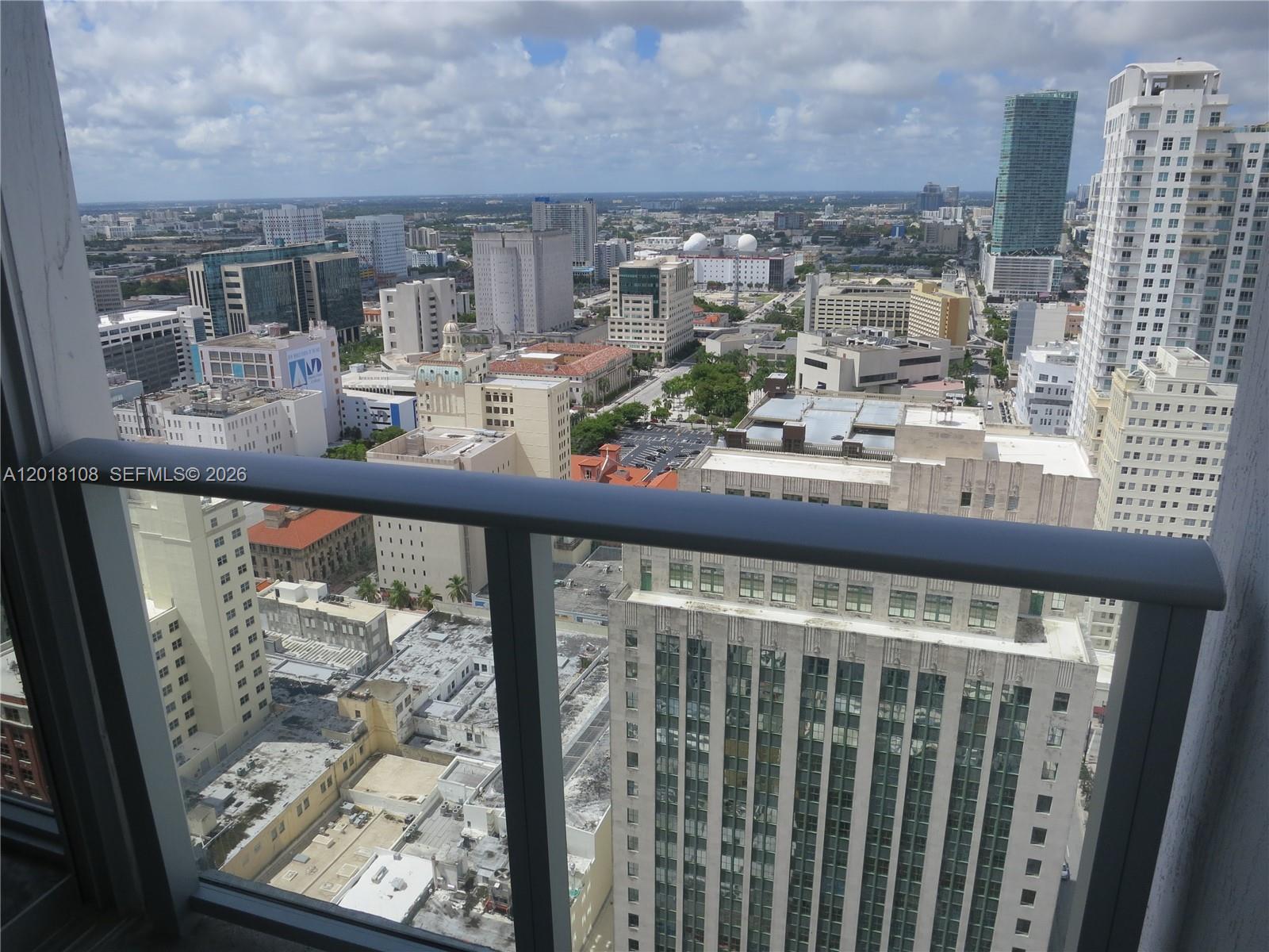 151 SE 1 St #3204, Miami FL 33131