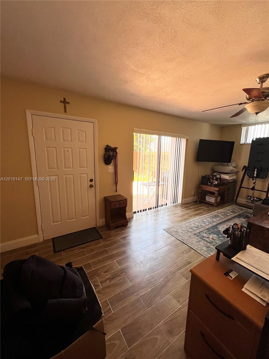 192 Springdale Cir #192, Palm Springs FL 33461