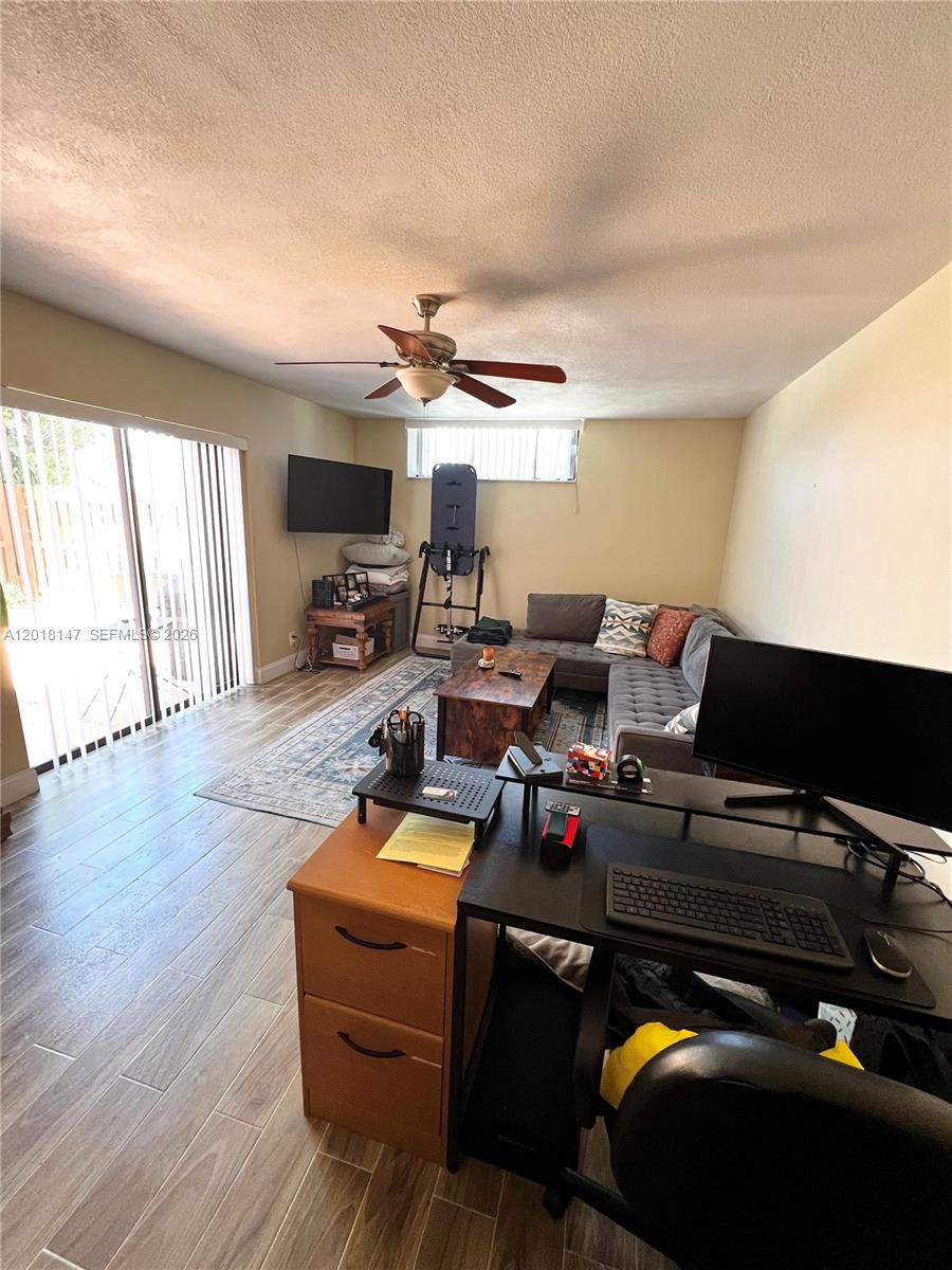 192 Springdale Cir #192, Palm Springs FL 33461