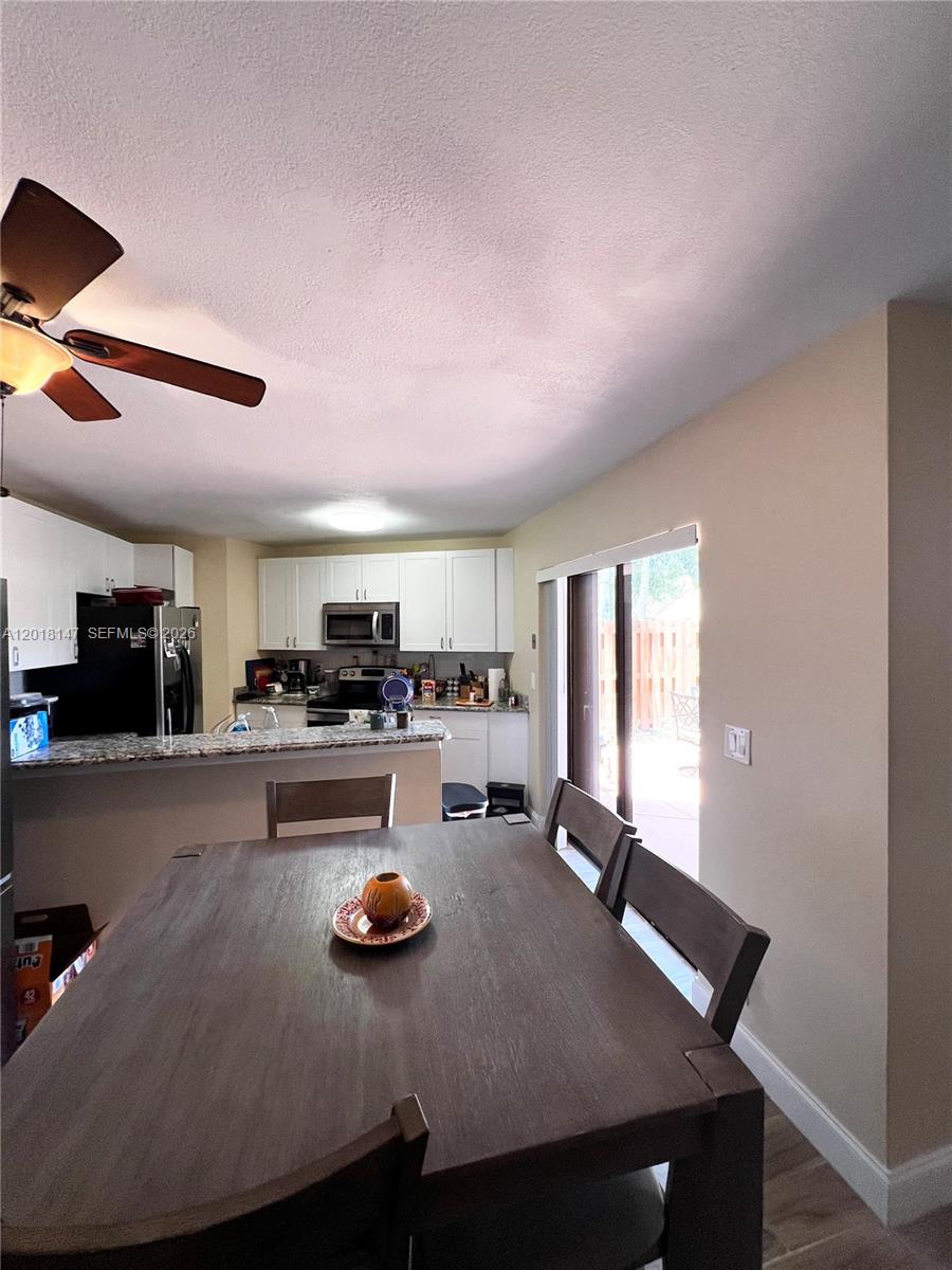 192 Springdale Cir #192, Palm Springs FL 33461