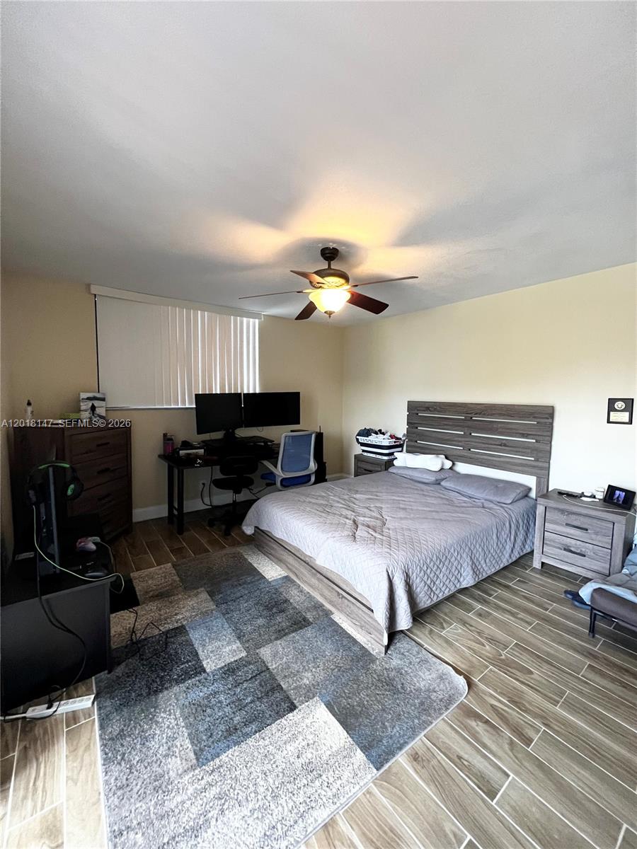 192 Springdale Cir #192, Palm Springs FL 33461