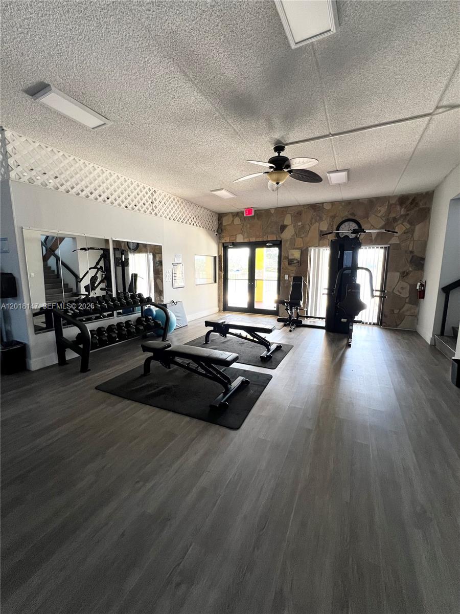 192 Springdale Cir #192, Palm Springs FL 33461