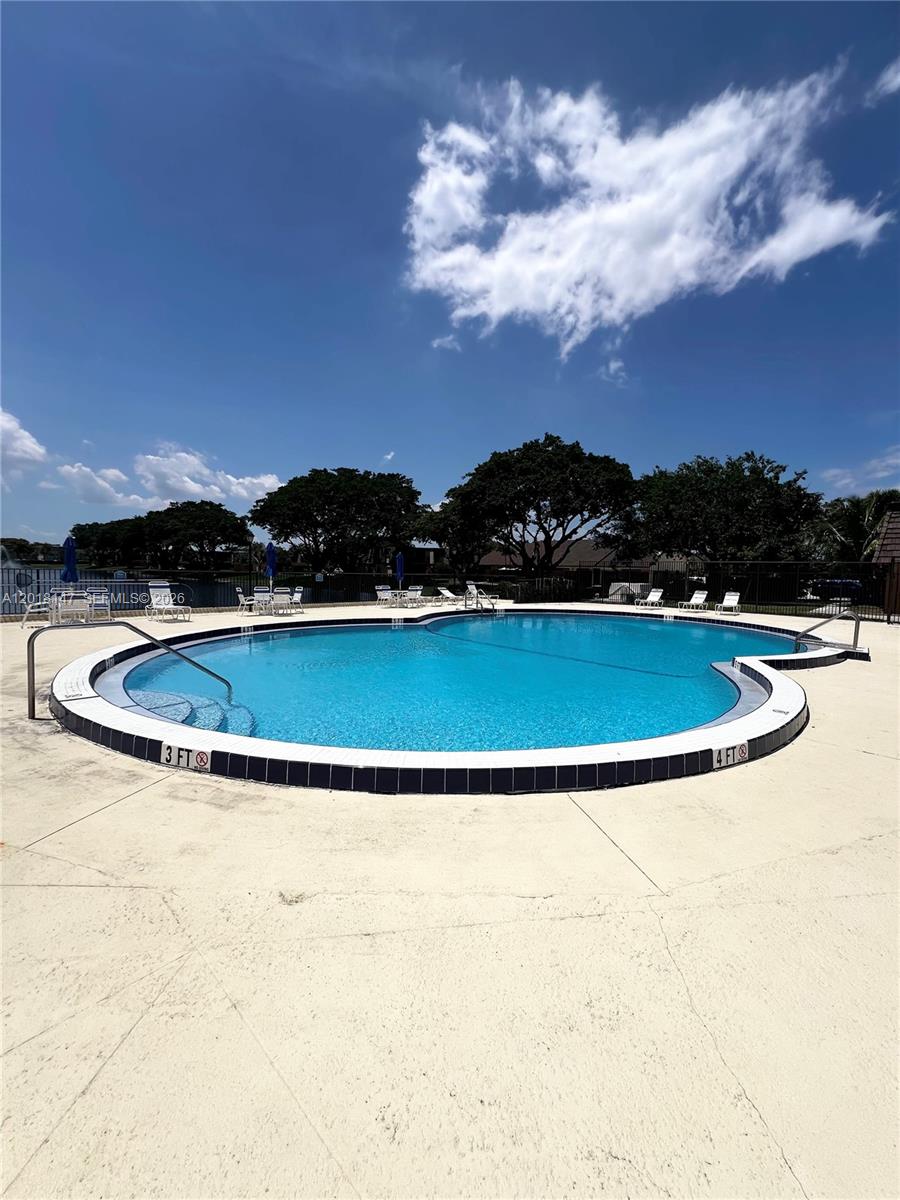 192 Springdale Cir #192, Palm Springs FL 33461