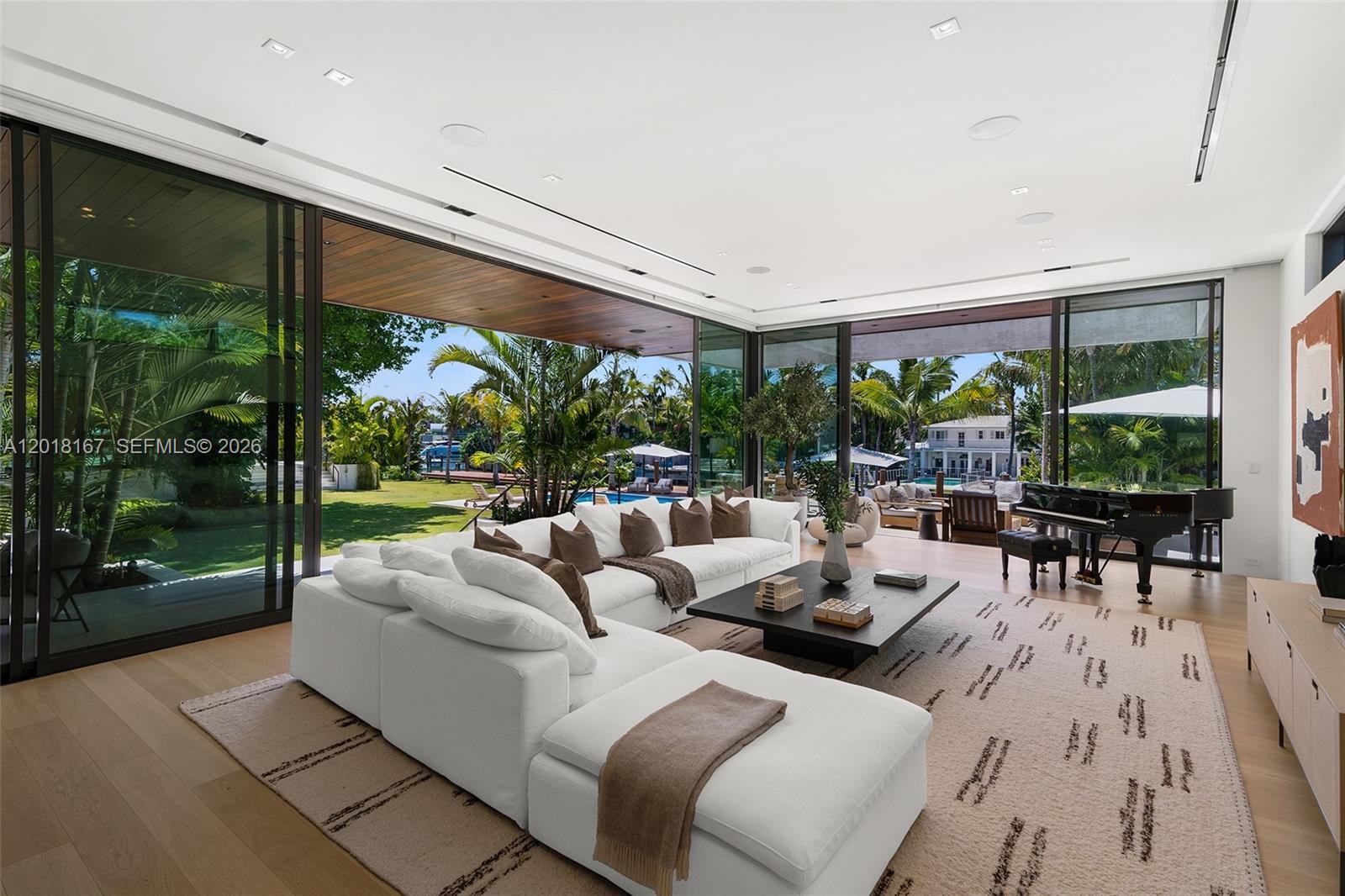 1420 W 23rd St, Miami Beach FL 33140