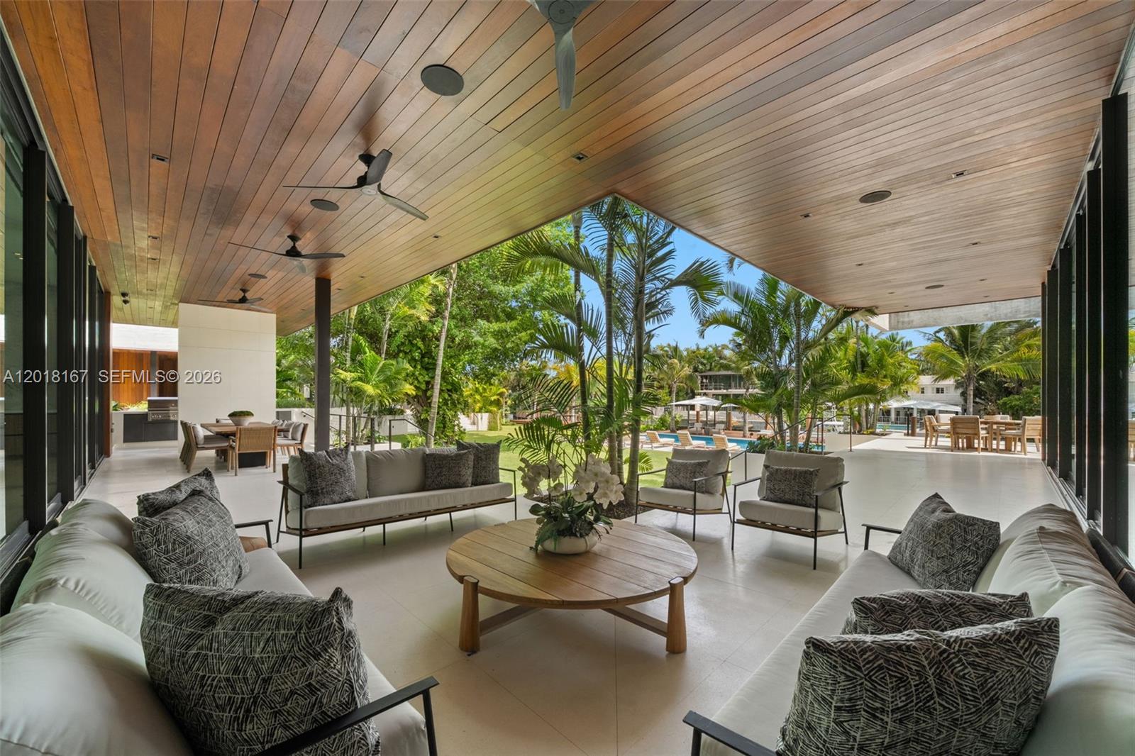1420 W 23rd St, Miami Beach FL 33140