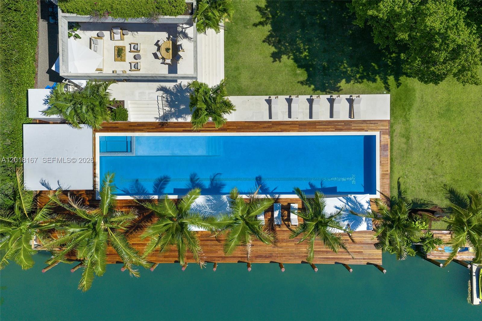1420 W 23rd St, Miami Beach FL 33140