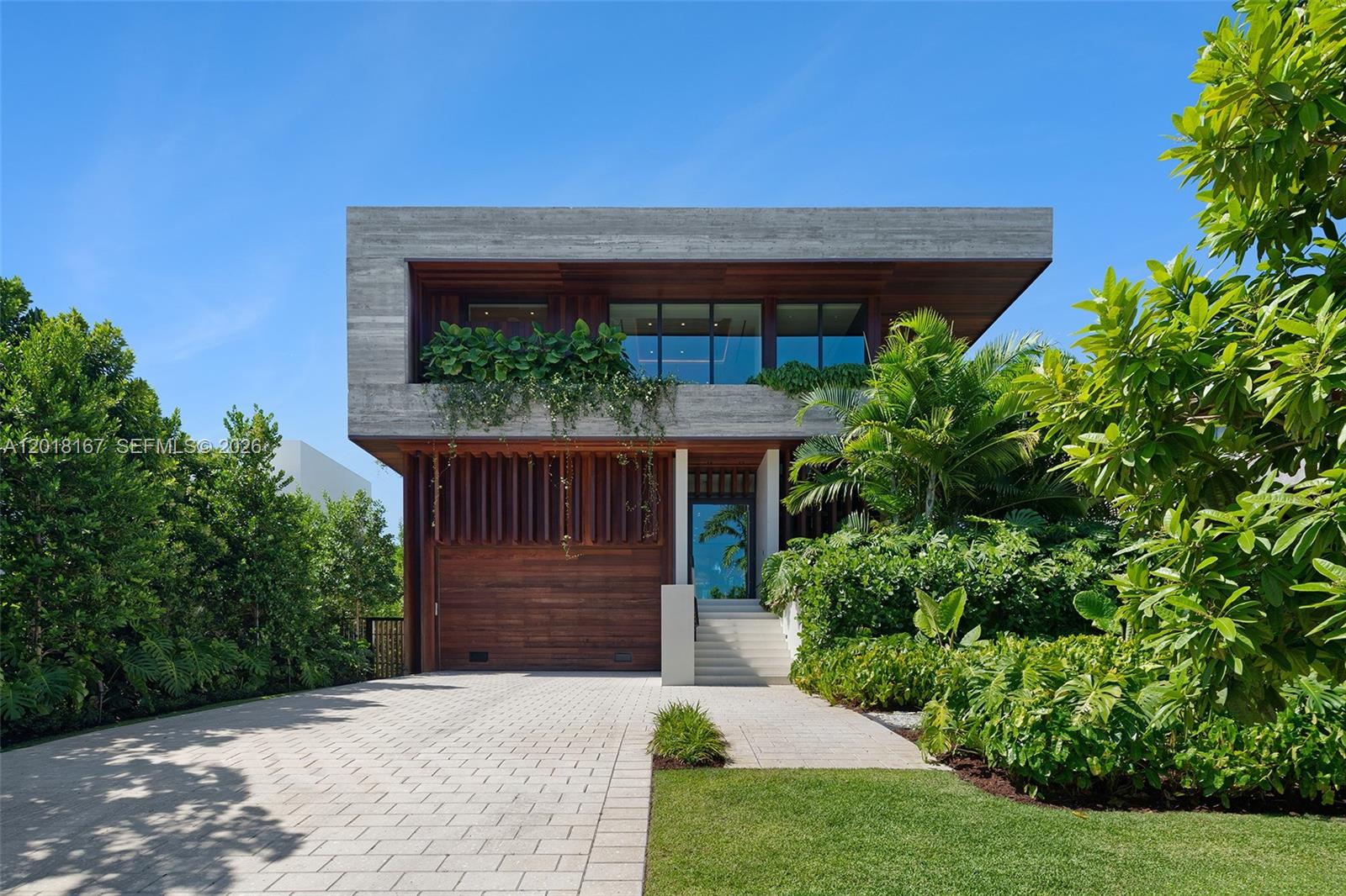 1420 W 23rd St, Miami Beach FL 33140