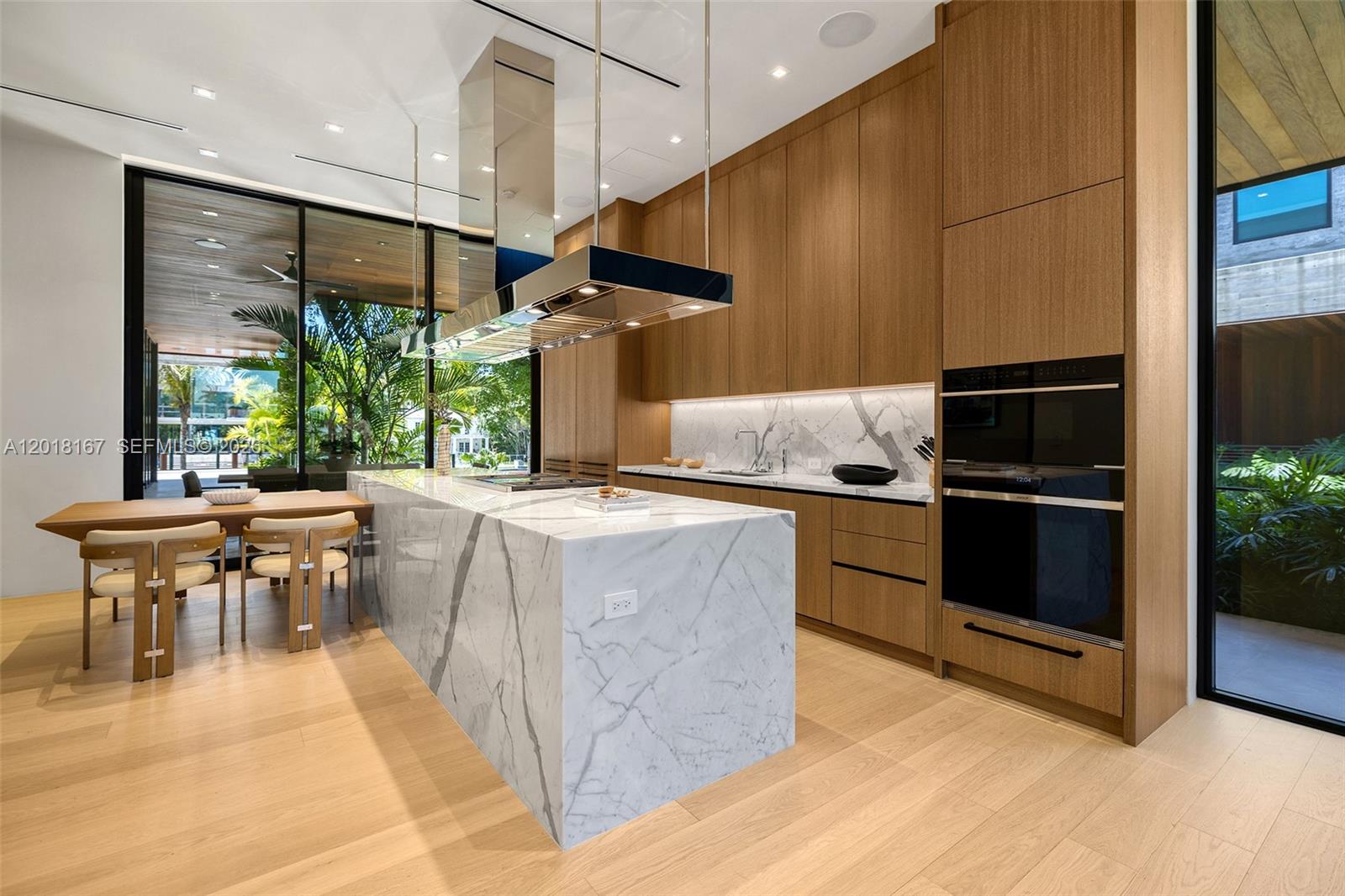 1420 W 23rd St, Miami Beach FL 33140