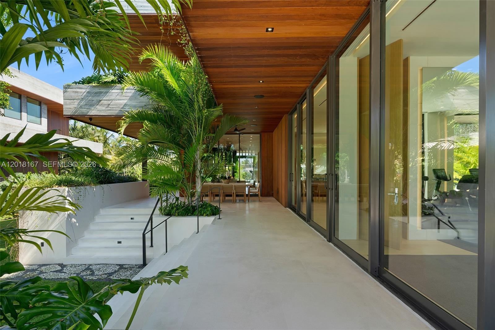 1420 W 23rd St, Miami Beach FL 33140