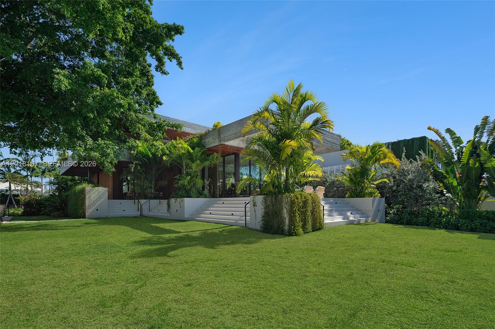 1420 W 23rd St, Miami Beach FL 33140