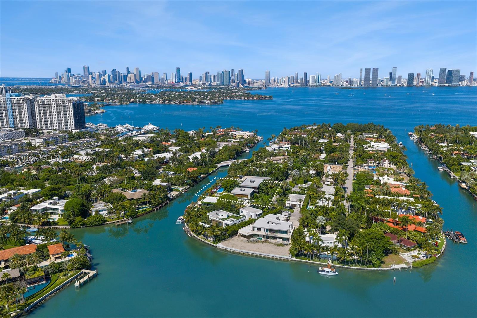 1420 W 23rd St, Miami Beach FL 33140
