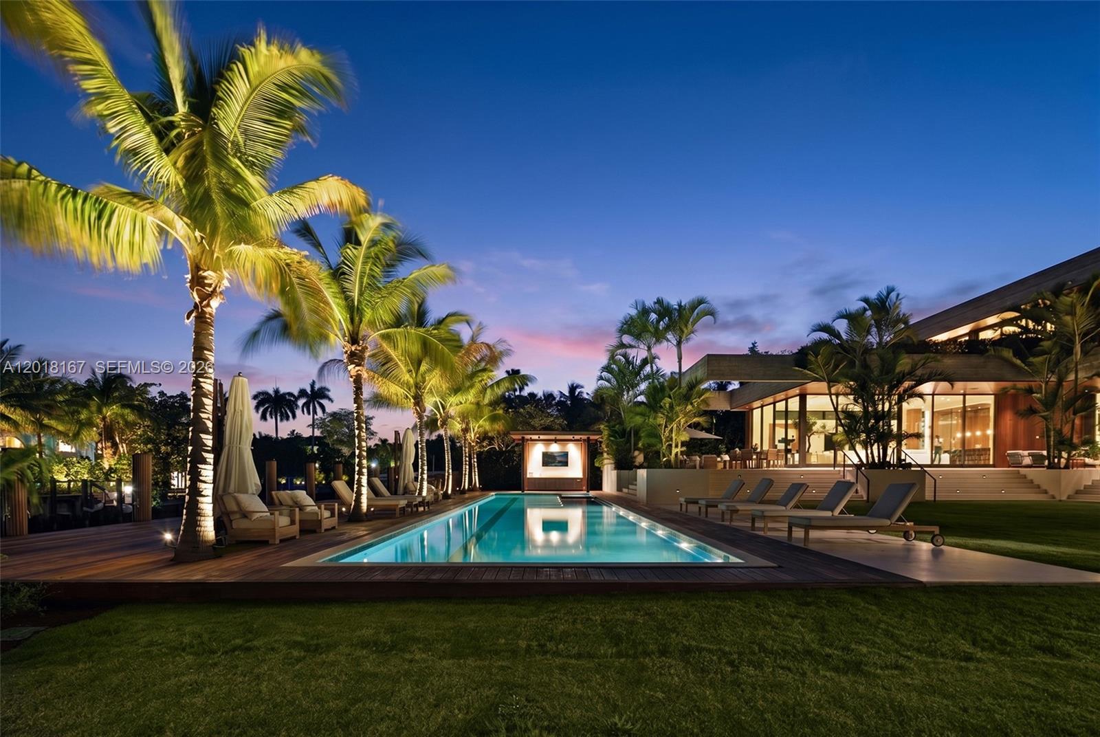 1420 W 23rd St, Miami Beach FL 33140