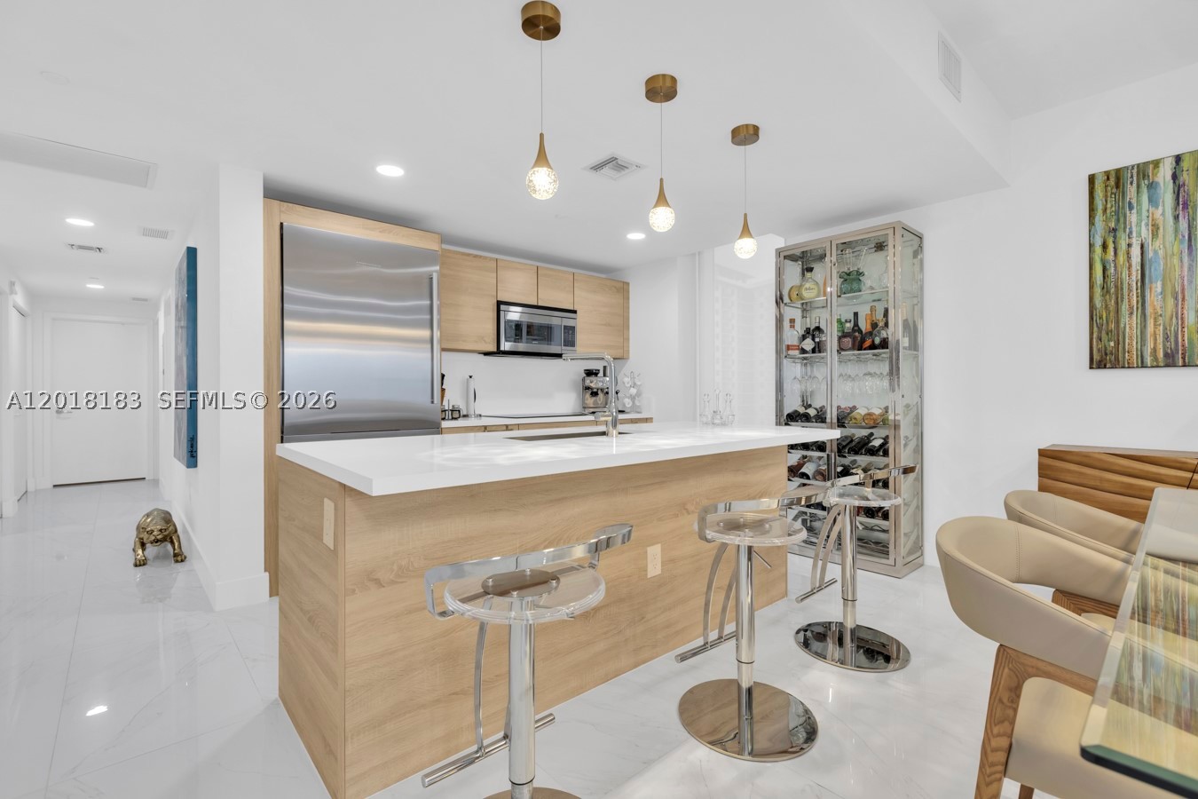 16385 Biscayne Blvd #2101, North Miami Beach FL 33160