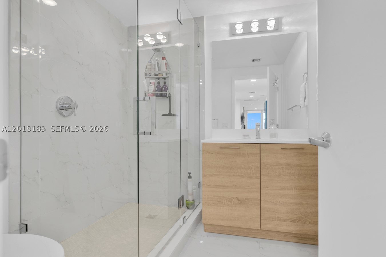 16385 Biscayne Blvd #2101, North Miami Beach FL 33160
